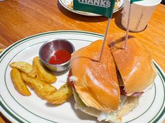 -Thanks美式餐厅(汉堡咖啡店)