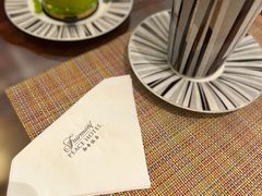 -上海和平饭店维克多咖啡厅 Victor's