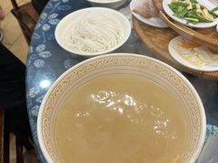 -桥香园云南过桥米线(金马碧鸡店)