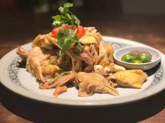 越式盐焗麻油鸡-大头虾越式风味餐厅(光明广场店)