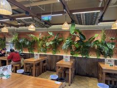 -云阿蛮云南生烫牛肉米线(奉贤路店)