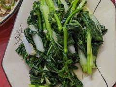 -银峰农庄·特色烧鸡·鲜无花果浸鸡