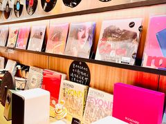 -黑胶星球(华发中城商都店)