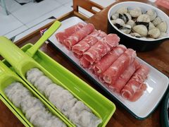 -老何家后安粉·糟粕醋海鲜火锅(三亚湾椰梦长廊店)