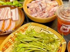 -阿山卓·野生菌火锅·纳西火塘烤肉