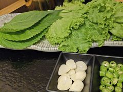-臻牛烤肉