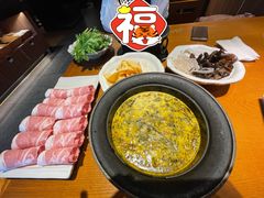 -呷哺呷哺(融创茂店)