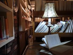 -斯多格书乡(北京大学畅春园店)