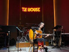 -TZ House音乐现场(来福士中心店)