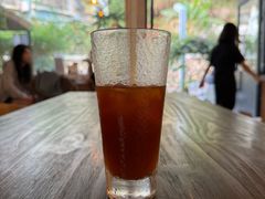 -彳亍咖啡·这里(水湾路店)