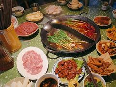 -五里关火锅(上海鑫耀·光环Live店)