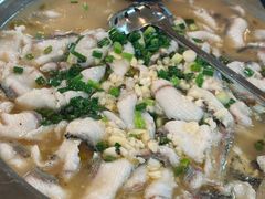 酸菜乌鱼-何哥鲜鱼餐厅(龙湖花园店)