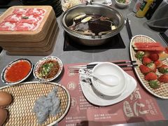 -一绪に寿喜烧(荟聚店)