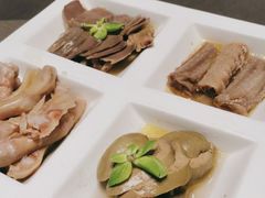-香山湖家家宴(中山陵店)