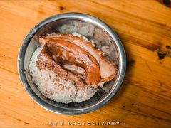 -梁阿婆廿年老牌扣肉糯米饭