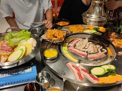 -哈哈碳都·牛肋条无限自助烤肉(台江万达店)