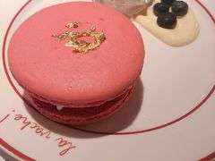 Raspberry Macaron-La Vache! 噢！那只奶牛！(尖沙咀店)