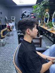 -藤野造型专业烫染接发