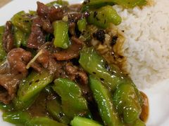 凉瓜牛肉饭-新鸿发咖啡美食