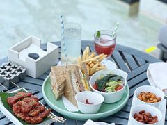 -瑰丽酒店·海吧·天际下午茶·现场DJ·天台酒吧