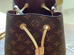 -小飞侠奢侈品回收 寄卖 养护(宝山宝龙广场店)