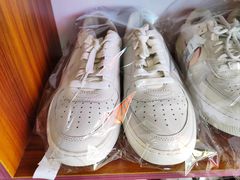 -翰皇直营洗衣洗鞋(望京鹿港店)