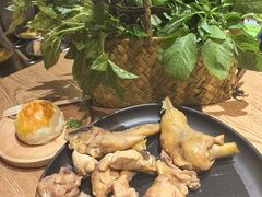 -一朵菌·野生菌探索家火锅(南亚店)