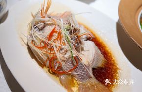 Steamed Silver Carp with Black Bean and Pepper