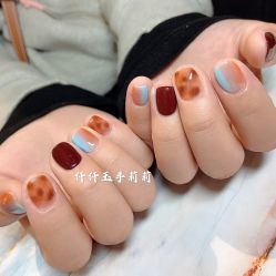 -纤纤玉手美甲美睫美容