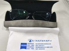 -豪门视光·星趣控·蔡司依视路眼镜代理商(中央大街店)