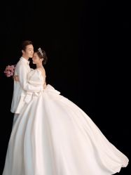 -巴黎婚纱摄影工作室