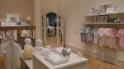 -丽婴房(七莘路店)