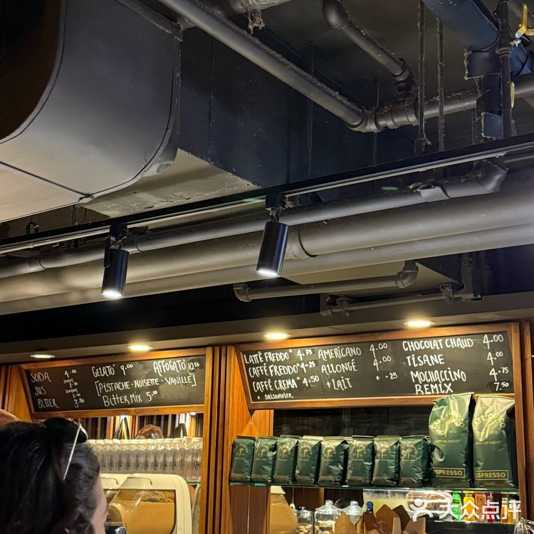 蒙特利尔｜Cafe Olimpico