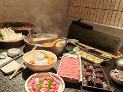 -三出山火锅(南京万象天地店)