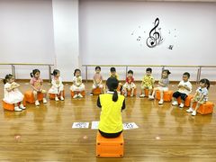 -小荧星艺校(大宁分校)