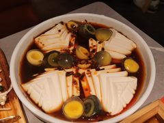 皮蛋豆腐-正宗齐齐哈尔烤肉·齐牛哥鲜切炭火烤肉(杭州总店)