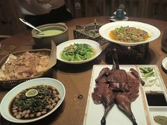 -老滇山寨•云南特色菜•地方菜•民族风情歌舞表演(金碧店)