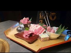 -铭牛烧肉·和牛海鲜自助(高新月牙湖店)