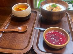 -银米·云南传统过桥米线(双廊黑金冠店)