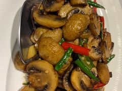 -铜锣湾·有麝自然香(渝北财富中心店)