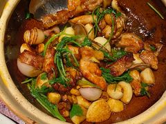 石锅炒鸡-荣小馆(椒江青悦城店)