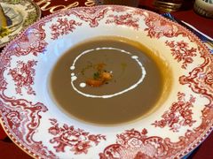 牛肝菌奶油蘑菇汤-BROWNSTONE布朗石西班牙餐厅(富城店)