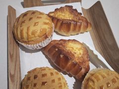 -Caidie Bakery采蝶轩(百越店)