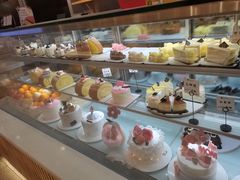 -焙丽拾光(麦凯乐直营店)