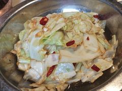 -绿草地·湘菜(酃湖师院店)