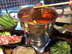 -独食火锅·半米屋台(直营总店)