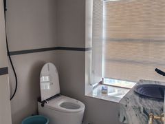 -百安居装修建材卖场(泰然店)