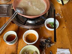 -阿婆情腊排骨火锅(金虹路店)