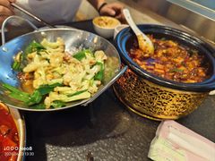 -万重锦·人文川菜馆(骡马市店)