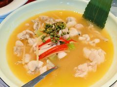 鲜花椒泡菜煮牛蛙-梧桐